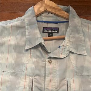 Patagonia blue / green Shirt with orange Stripes